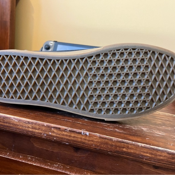 Vans Old Skool Low Tops - Black / White / Gum, Size 10 - Picture 6 of 10